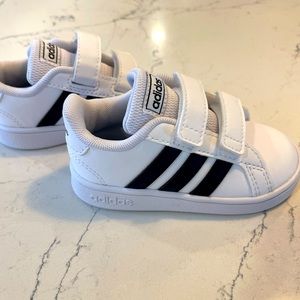 Adidas Grand Court Toddler Sneaker